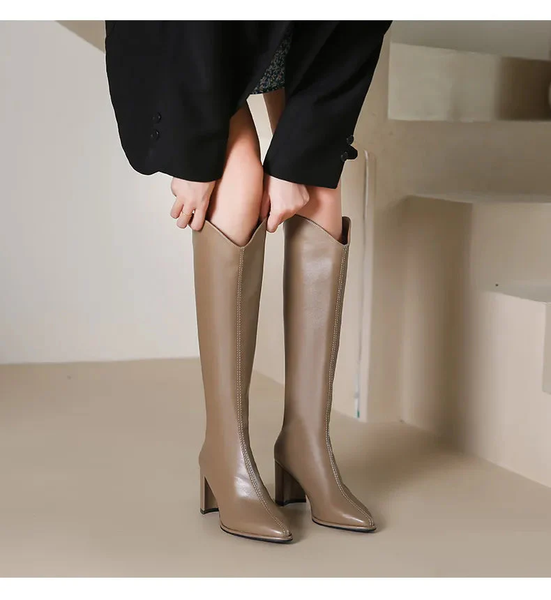 Liliana | Elegant women's boots with zipper and high heel - Image 6